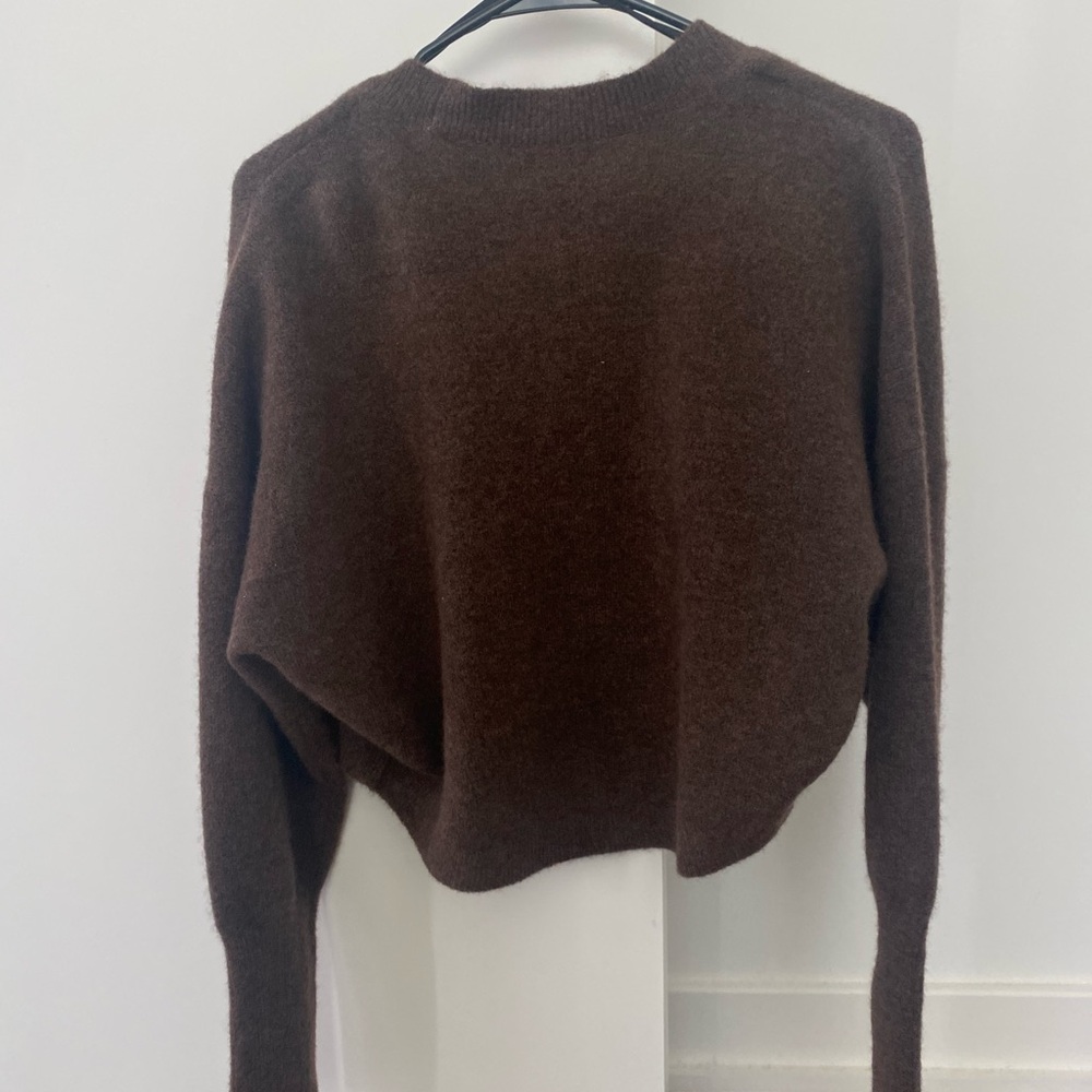 Aritzia Wool cropped Cardigan - Picture 2 of 5